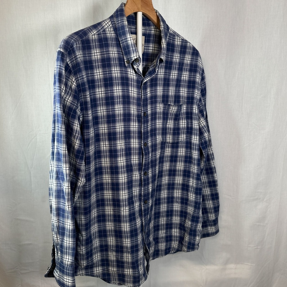 St Johns Bay Mens Large Blue White Plaid Flannel Long Sleeve Button Down Shirt